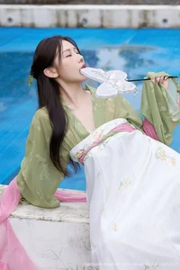 Ethereal Elegance: Capturing the Timeless Grace of Yin Tian Tian Sunny in Shanghai-7