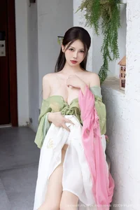 Ethereal Elegance: Capturing the Timeless Grace of Yin Tian Tian Sunny in Shanghai-32