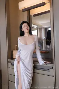 An Ran's Elegant White Dress XiuRen No.10747 Captivating Serenity in Natural Light.-12