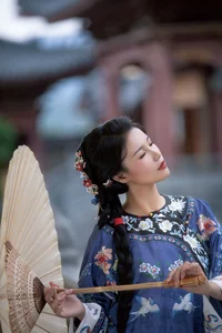 Timeless Elegance: Xin Xin in YiTuYu Art Language Vol.8883-12