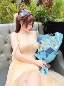 Coser Hane Ame Shines in Her 2025 Birthday Dress Captivating Elegance and Alluring Charm!-5