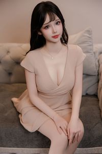 Anime Blogger Xueqing Astra: Elegant Beauty Portrait-5