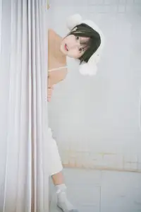 Discover Xiao Yu: Pure Beauty in YiTuYu Vol.8554 - Captivating Serene Moments.-18