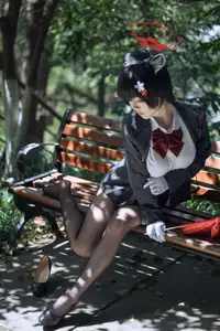 Discover Tsubaki Guide Cosplay by Shi Liang Yu: Charming Elegance Unleashed.-2