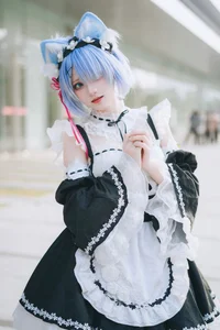 Stunning Rem Cat Maid Cosplay by Hana at Firefly Animation Carnival – Re:Zero Inspired Anime Photoshoot-7