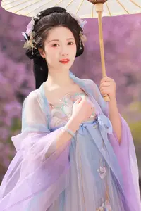 Hua Zhuang Shi Tian: Ethereal Beauty in Hanfu Amidst Cherry Blossoms, YiTuYu Vol.8837-14