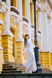 Vietnamese Girl in Traditional White Ao Dai | Graceful Beauty-2