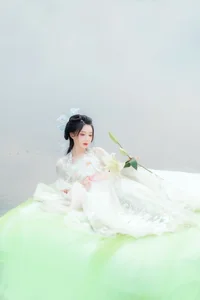 Elegant Portrait Photography: Art Language Vol.9110 Featuring Model Qi Luo Sheng De Xiao Su Su – Stunning Artistic Fashion Collection-6