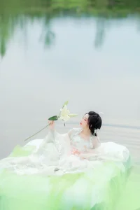 Elegant Portrait Photography: Art Language Vol.9110 Featuring Model Qi Luo Sheng De Xiao Su Su – Stunning Artistic Fashion Collection-16