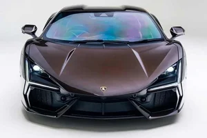 The breathtaking Lamborghini Revuelto in exclusive $9,000 metallic bronze finish-0
