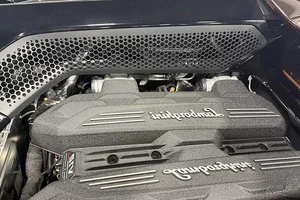 The breathtaking Lamborghini Revuelto in exclusive $9,000 metallic bronze finish-10