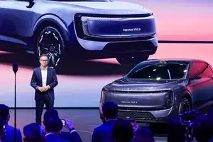 View: AUDI E SUV Electric – Impressive 671 HP Power, 700km Range Unveiled-0