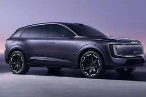 View: AUDI E SUV Electric – Impressive 671 HP Power, 700km Range Unveiled-7