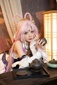 Divine Wisdom and Aesthetic Perfection: PoppaChan’s Fu Xuan Cosplay Masterpiece from Honkai: Star Rail-3