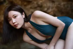 Kana Nakada in FRIDAY Digital Photo Book Soleil Vol.2 Part01: Unveiling Her Captivating Beauty from Japan's Idol Scene.-2