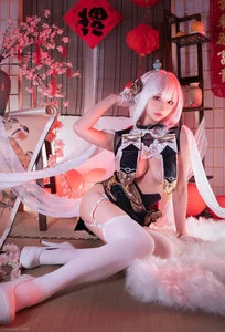 Stunning Azur Lane Sirius Cosplay: Elegant Qipao Photography by Wendy Jiang You-1