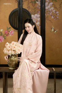 Radiant Grace in Soft Pink Silk Ao Dai: A Poetic Indochine Muse-5