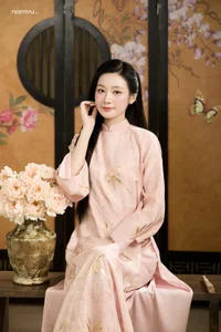 Radiant Grace in Soft Pink Silk Ao Dai: A Poetic Indochine Muse-4