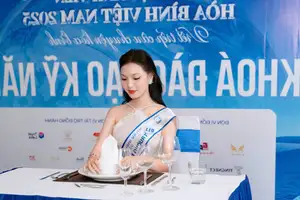 Nguyen Phuong Thanh: Phu Tho Student Shines on Journey to Miss Student Peace Vietnam Crown.-4