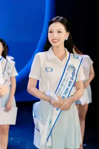 Nguyen Phuong Thanh: Phu Tho Student Shines on Journey to Miss Student Peace Vietnam Crown.-6