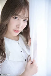 Elegant Portrait Session with Konan Koyoi: A Stunning Graphis Special Collection Featuring High-Fashion Aesthetics and Timeless Japanese Beauty-1