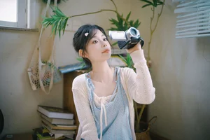 Nan Yi in Art Language Vol.9289: Elegant Light Blue and White Summer Fashion Portrait Collection-23