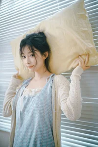 Nan Yi in Art Language Vol.9289: Elegant Light Blue and White Summer Fashion Portrait Collection-25