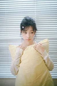 Nan Yi in Art Language Vol.9289: Elegant Light Blue and White Summer Fashion Portrait Collection-9