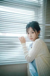 Nan Yi in Art Language Vol.9289: Elegant Light Blue and White Summer Fashion Portrait Collection-36