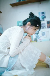 Nan Yi in Art Language Vol.9289: Elegant Light Blue and White Summer Fashion Portrait Collection-35