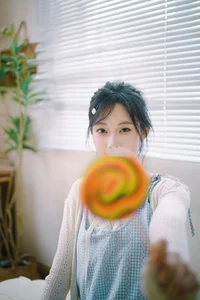 Nan Yi in Art Language Vol.9289: Elegant Light Blue and White Summer Fashion Portrait Collection-27