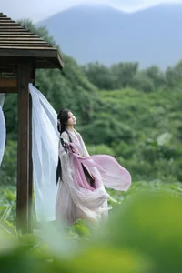 Artistic Portrait Photography: San Ye Jiang Jiang in YiTuYu Art Language Vol.9386 – Elegant Aesthetic and Cinematic Visuals-12