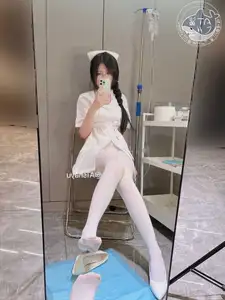 Coser ATsha Transforms into an Alluring White Stockings Nurse - Part02-11