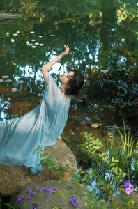 The Art of Soft Light: A Timeless Portrait Session Featuring Xiao Tian Tian-15