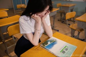 XiuRen No.10287 Bu Ding WOW: Elegant Schoolgirl in JK Uniform, Charming Classroom Pose-10