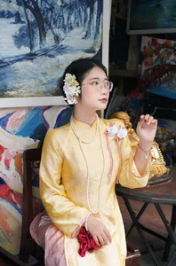 Elegant Yellow Mulberry Silk Ao Dai: Traditional Vietnamese Long Dress for Weddings and Special Occasions-2