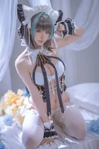 Coser Hoshilily's Enchanting Azur Lane Cheshire Cosplay: Sweet Charm Unveiled-7