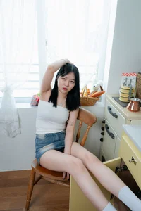 Gentle moments with Muchenne JM - Vol.01 in a cozy minimalist setting-27