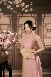 Discover Traditional Beauty: Elegant Lady Amidst Blossoms-6