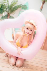 Coser Momo Summer Time: Alluring Bikini Photoshoot - 0014-5426395562-2