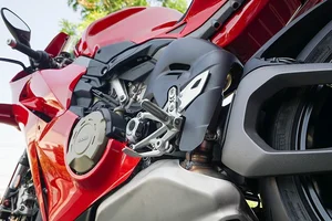 Ducati Panigale V4 2025 Arrives in Vietnam: The Ultimate Fusion of Speed and Italian Artistry-0