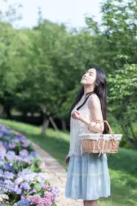 Jing Jing Jing Vol.8624: Dreamy Beauty in a Hydrangea Garden | YiTuYu Art Language Series-11