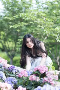 Jing Jing Jing Vol.8624: Dreamy Beauty in a Hydrangea Garden | YiTuYu Art Language Series-5