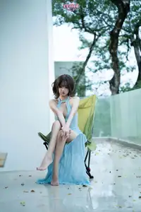 Discover the captivating allure of Coser Qi Qi Yao Guai O in her enchanting Green Wilderness photoshoot.-19