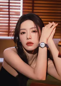 Alluring East Asian Beauty: Seductive Female Portrait with Captivating Aura-4