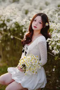 Gentle Muse in White Daisy Field: Youthful Beauty Captivating Hearts Under Golden Hour Sun-14