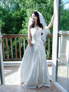 Zhu Zhu Molly: Impressive Debut in a Pristine White Wedding Gown | XiuRen-15