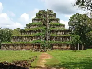 Discover Koh Ker Pyramid: Unique Ancient Khmer Empire Legacy-4