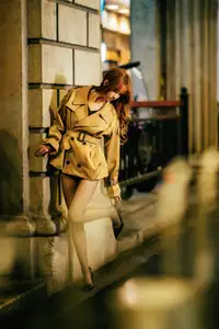 YiTuYu Vol.8618: Bu Chi Zao Fan Hui Gua's Chic Urban Night Style-15