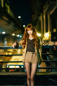 YiTuYu Vol.8618: Bu Chi Zao Fan Hui Gua's Chic Urban Night Style-21